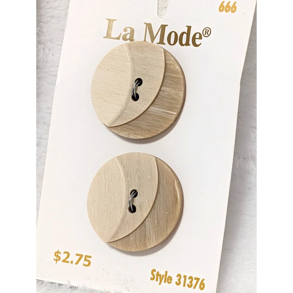 La Mode Buttons Lot 16pc Gold Iridescent & Layered Concentric Sewing Craft VTG
